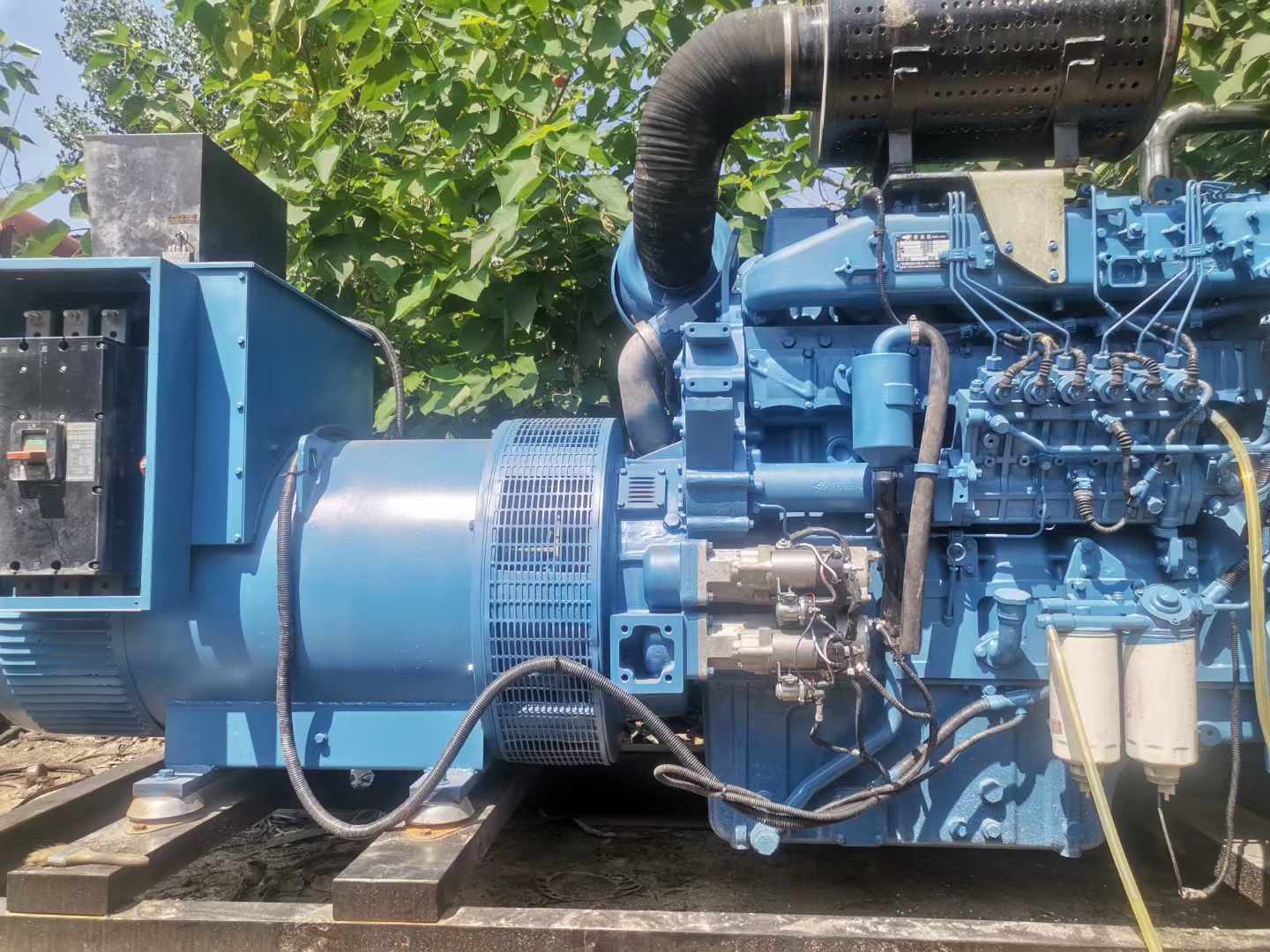 永仁详细说明降低 800kW 柴油发电机输出电流波动的方法