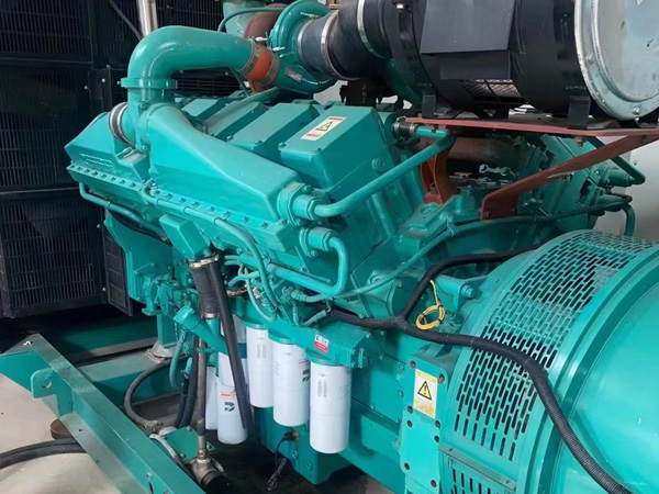 永仁更换100kW柴油发电机组机油时，需要注意哪些事项？